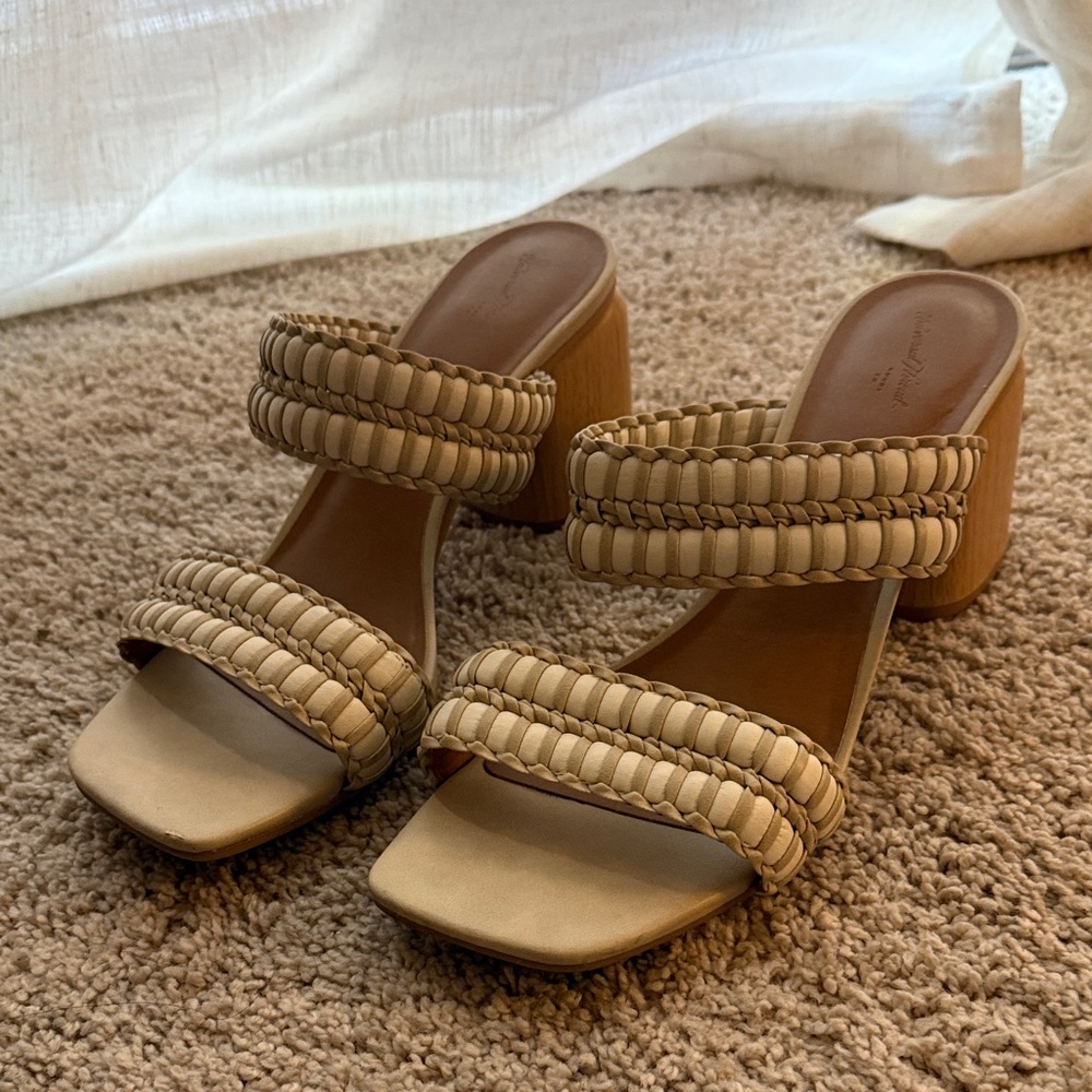 Universal Thread Tan Braided Heels